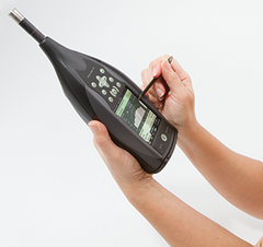 Type 2270 G4 in hand with touchscreen
