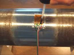 Close up of strain signals placed