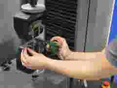 AMCT tensile test set up